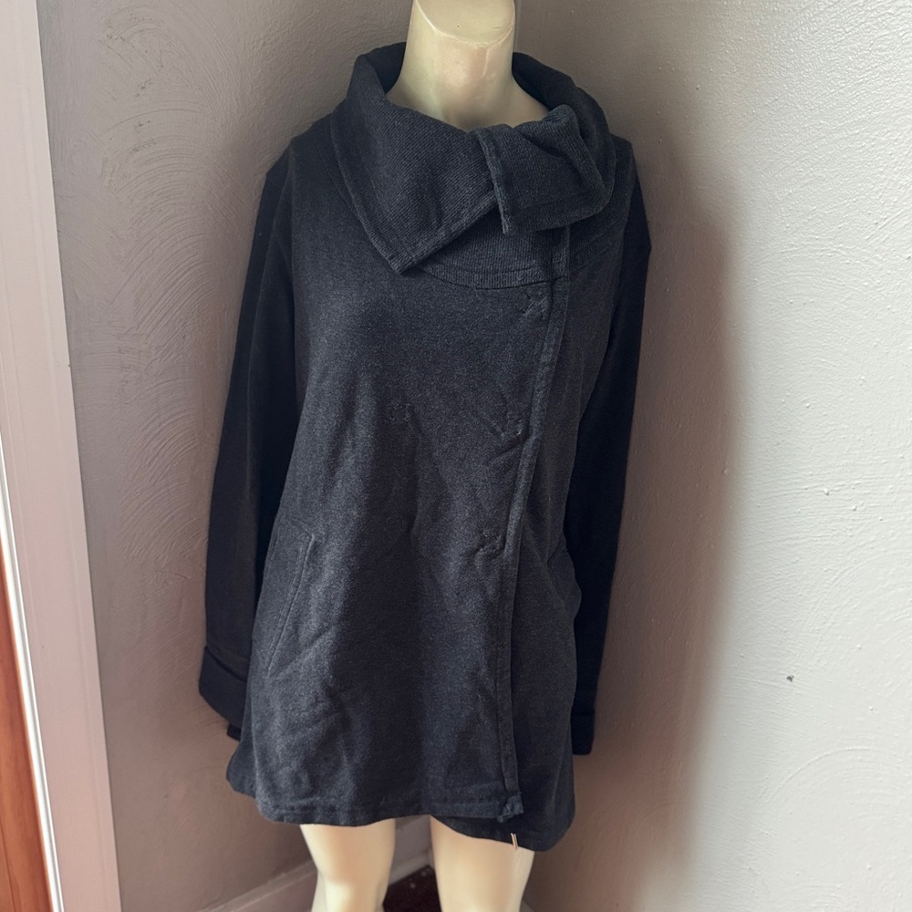 Lululemon dark gray long coat size 8